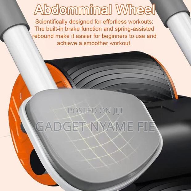 Automatic Rebound Ab Wheel Roller · Photo 2