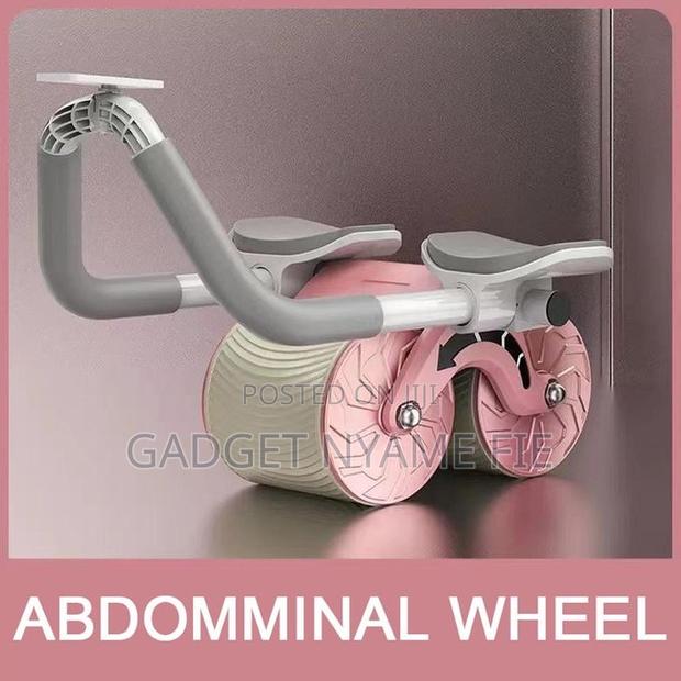 Automatic Rebound Ab Wheel Roller · Photo 7