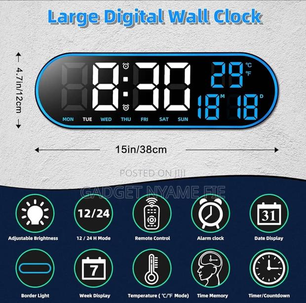 Digital LED Clock With Remote Control · Photo 4