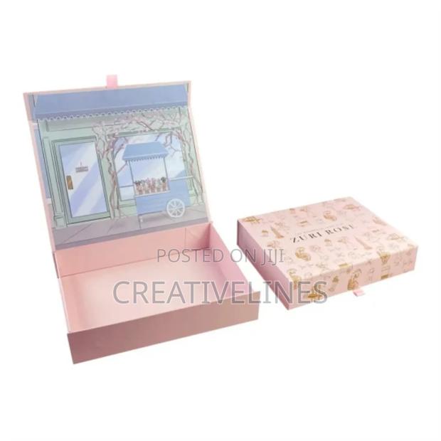 Big Cardboard Box · Photo 1