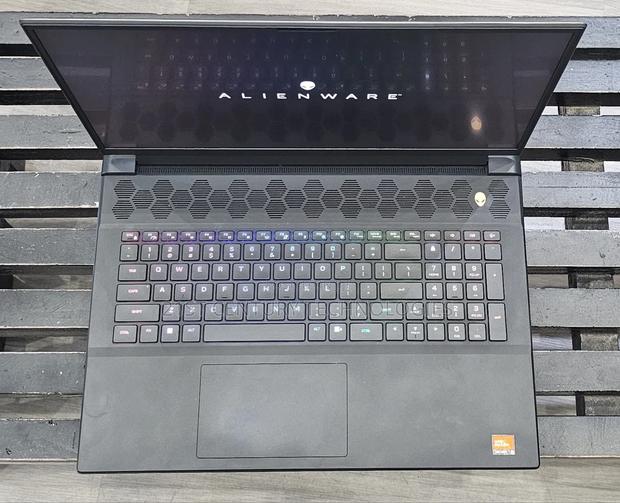 Laptop Dell Alienware M18X 64GB AMD Ryzen 9 SSD 2T · Photo 4