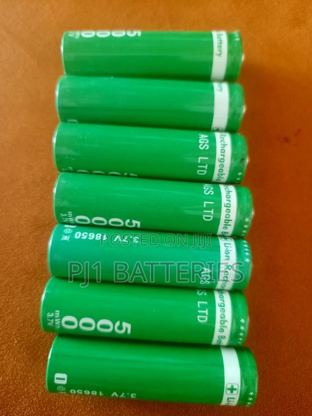 18650 3.7v Batteries · Photo 2