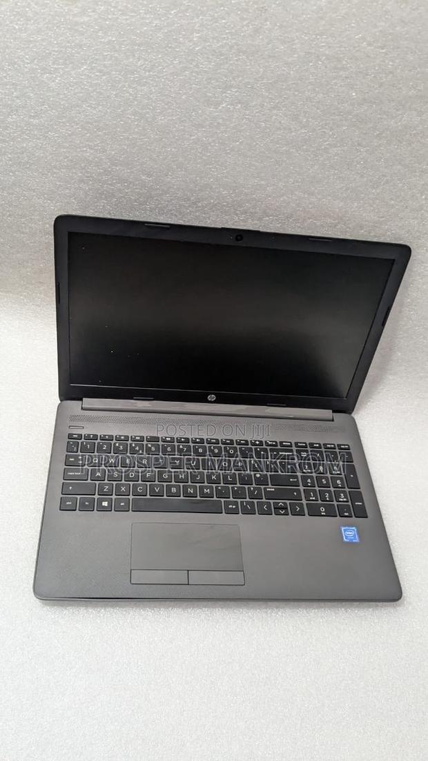 Laptop HP 4GB Intel SSD 128GB · Photo 1