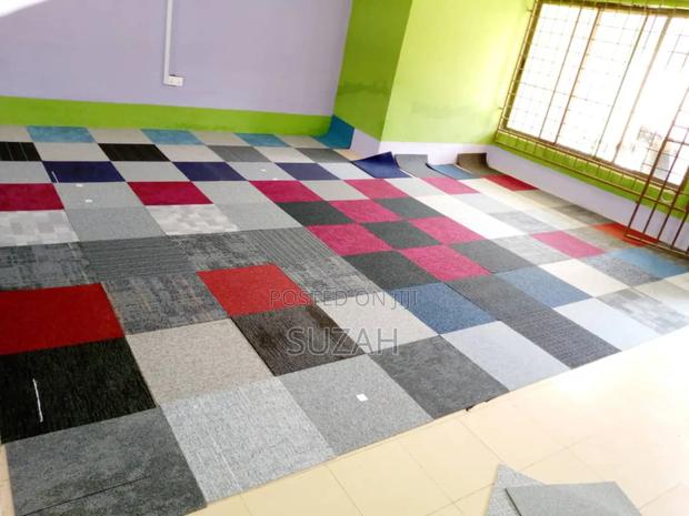 Creative Patterned Carpet · Photo 1