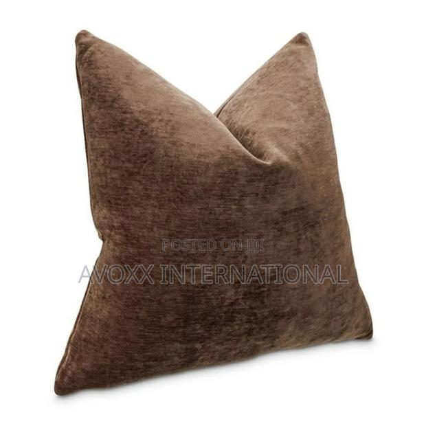 The Smith 20" Square Chenille Pillow Chocolate/ 2 PCS · Photo 3