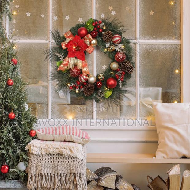 Faux Lighted 16.93'' Wreath · Photo 2