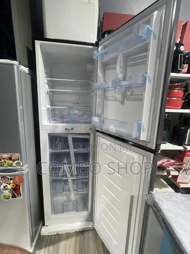Galaxy Fridge Freezer 211L · Photo 1