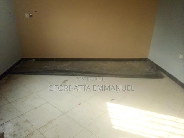 1bdrm Room & Parlour in Amasaman 3 Junction, Pokuase for rent · Photo 4