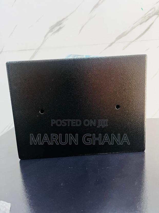 17e Digital Money Safe Locker Box · Photo 2
