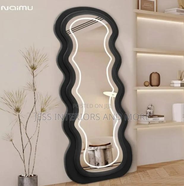 Mirror With LED Lights Full-Length (Black) · Photo 1