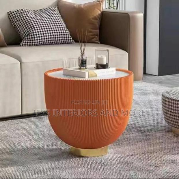 Side Table (Orange) · Photo 1