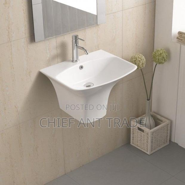 Suspended Hung Basin. Nx104 · Photo 1