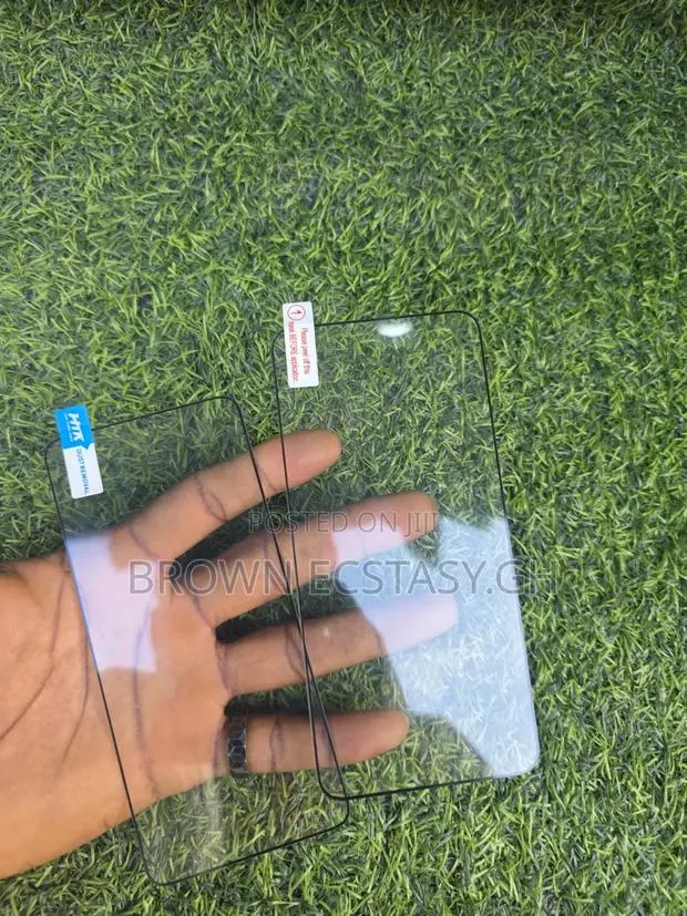 Galaxy S21/S22/S23/S24/S25 Base and Plus Screen Protector · Photo 1