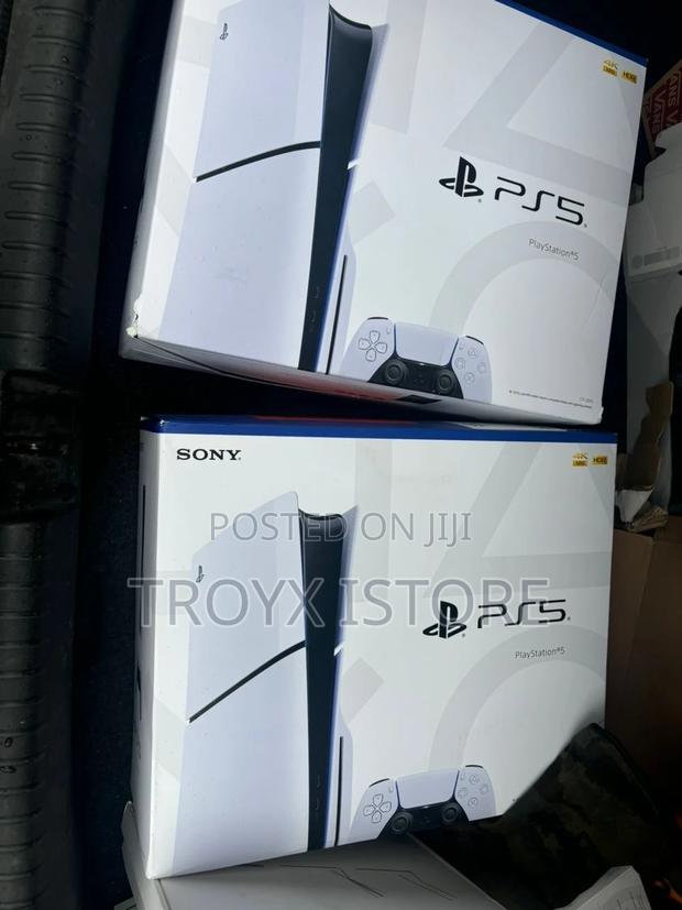 Play Station 5 Slim · Photo 1
