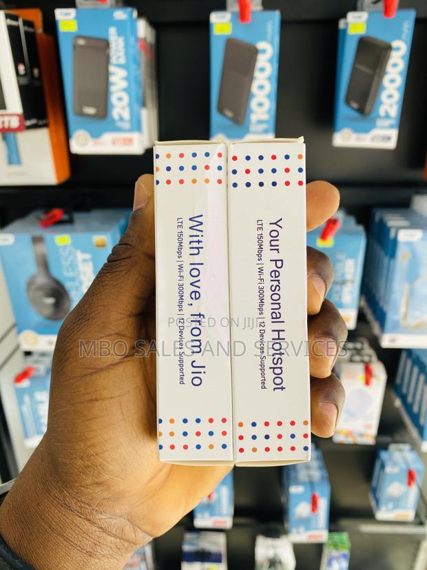 Universal USB 4G LTE Wi-Fi Modem/Dongle · Photo 4