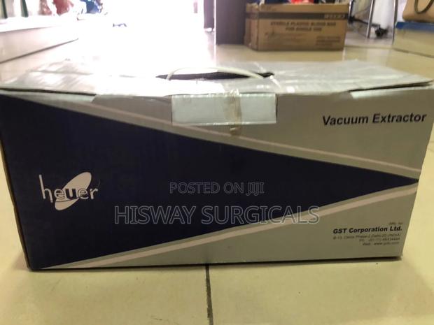 Vacuum Extractor · Photo 2