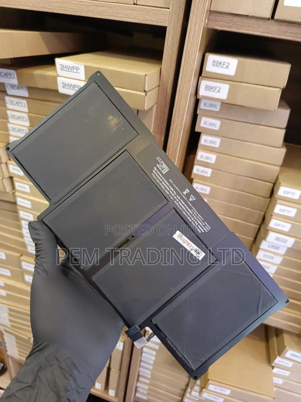 Apple Mac Book Air 13 Inch Battery for A1496 A1405 A1377 · Photo 1