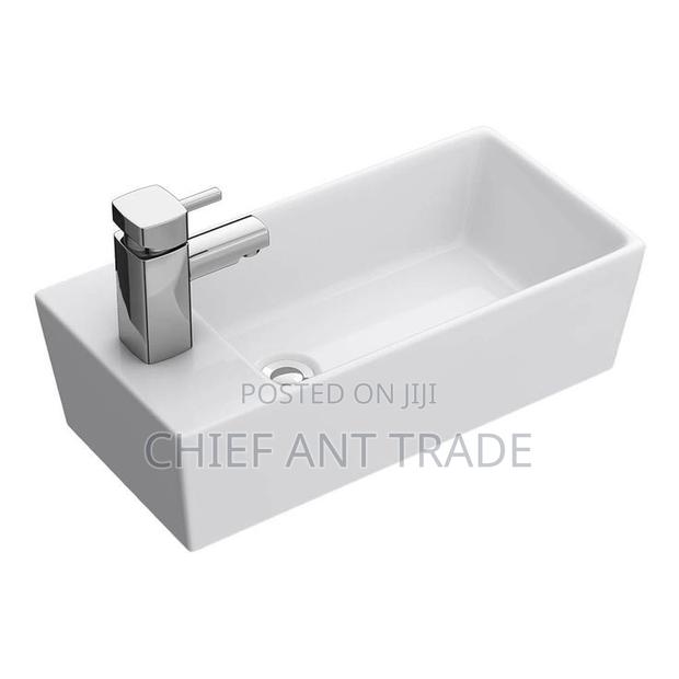 Hung / Countertop Basin B3430 · Photo 3
