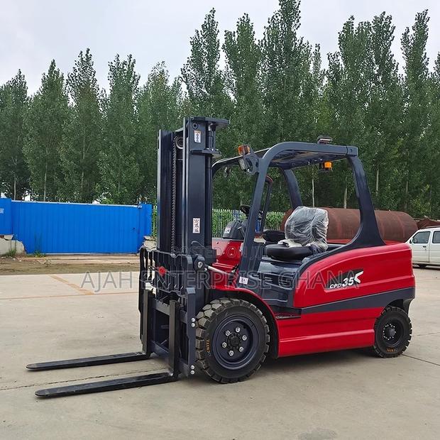Diesel Forklift (3tons)-Pre-Order · Photo 2