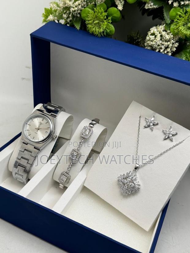 Tissot Ladies Watch Set · Photo 4