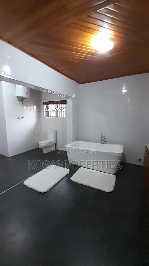 7bedrooms Furnished at Adjiringanor for Rent · Photo 8