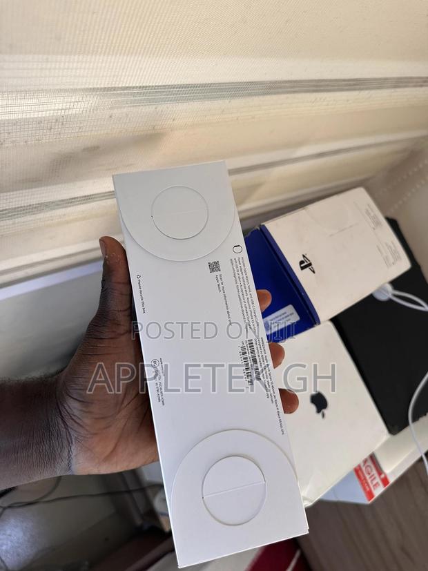 Apple Watch Series 10 Cellular 46mm Jet Black · Photo 2