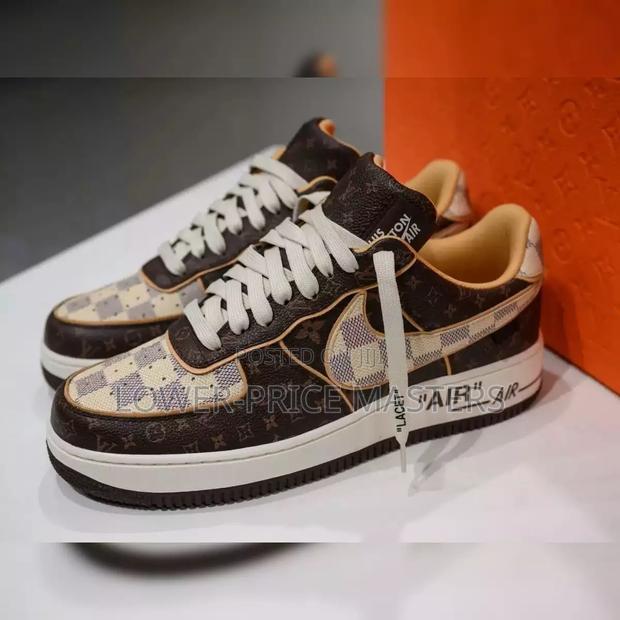 Louis Vuitton Nike Airforce 1 · Photo 2