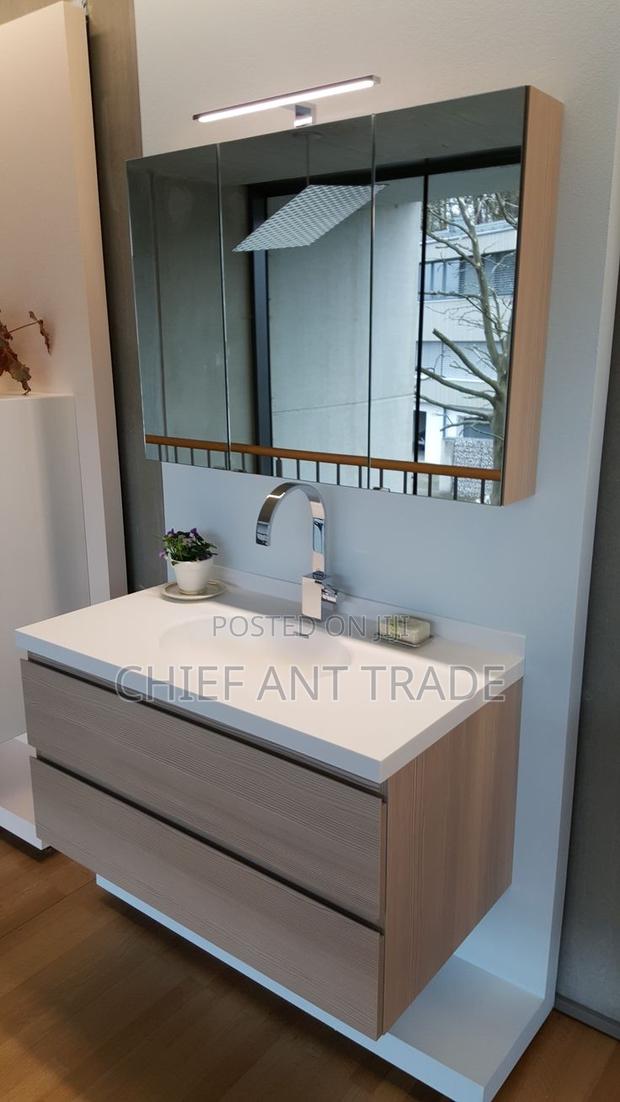 Basin With Cabinet Mirror. 821-80 · Photo 4