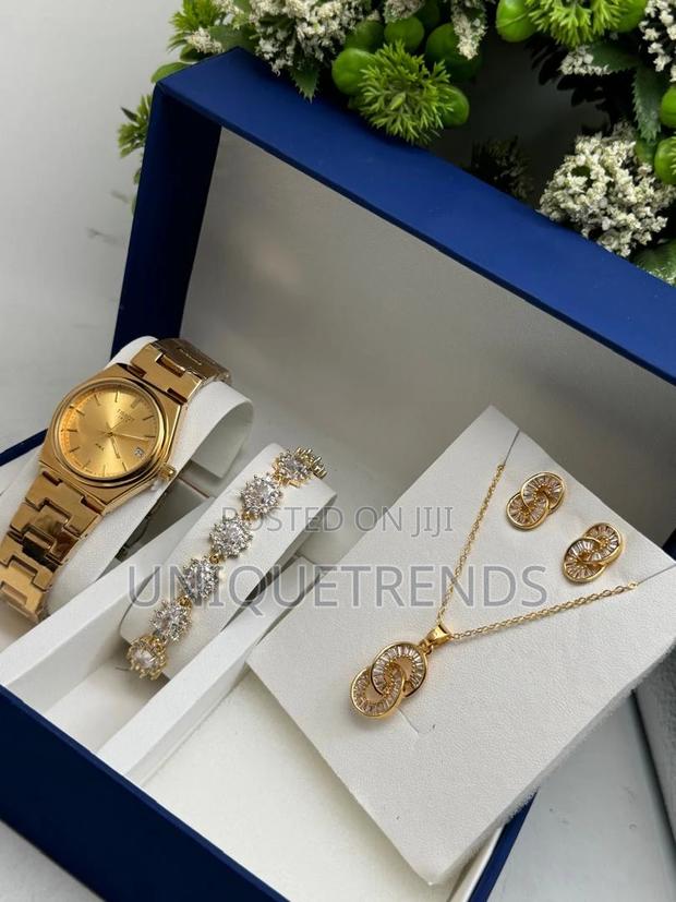 Quality Ladies Watch Jewelry Set · Photo 4