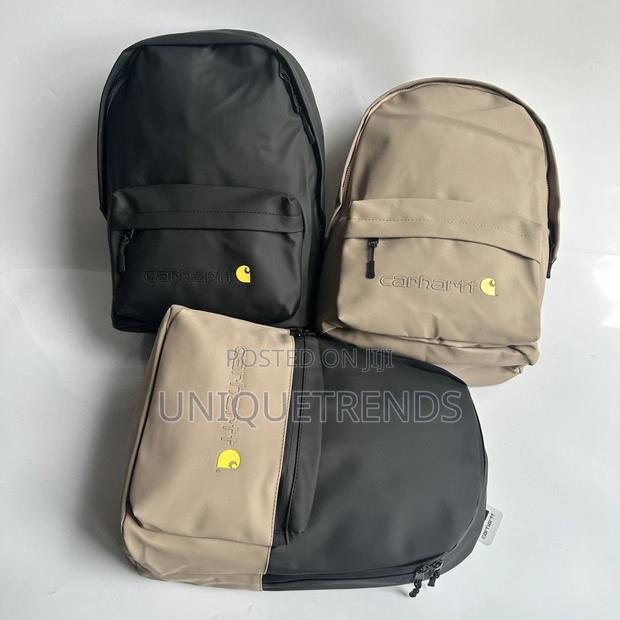 Original Essentials Backpack · Photo 6