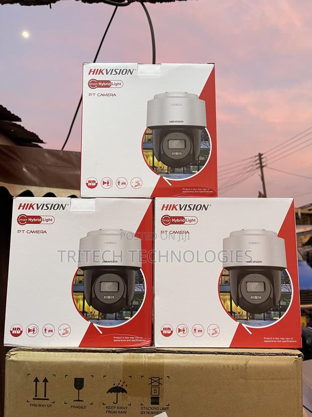 Hikvision 4mp Outdoor Smart Hybrid-Light Pt Network Camera · Photo 1