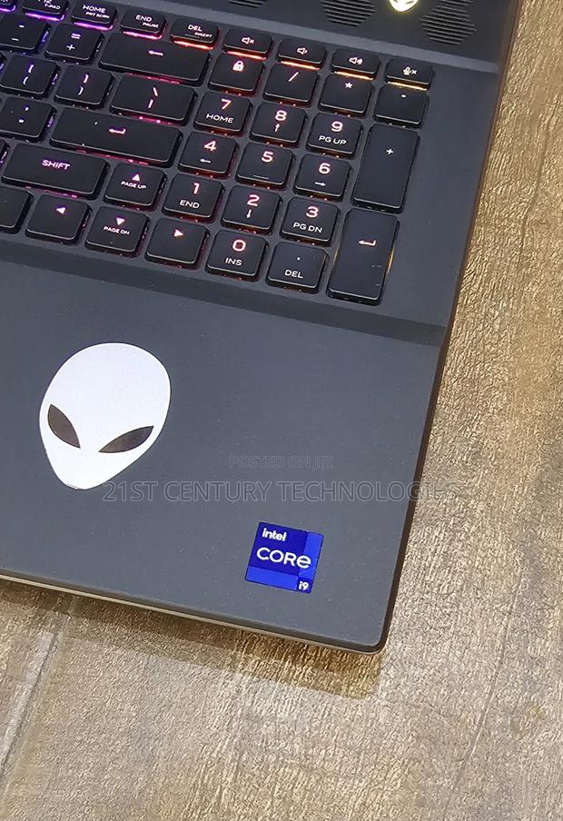 Laptop Dell Alienware M18X 32GB Intel Core I9 SSD 1T · Photo 5