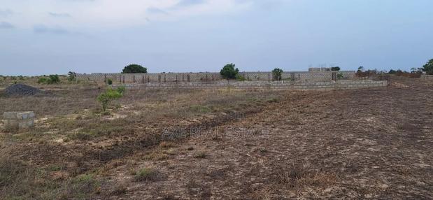 Luxurious Titled Plots / Registered at Tema Community 25 · Photo 2