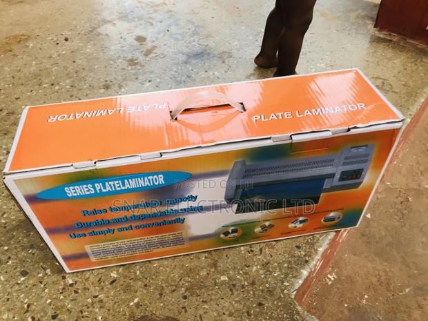Perfectly Laminator Machine · Photo 1