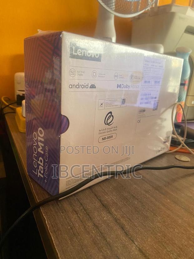 New Lenovo Tab M10 64 GB Black · Photo 2