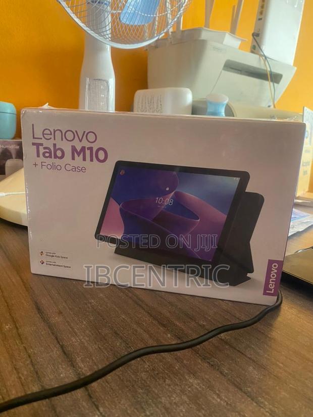 New Lenovo Tab M10 64 GB Black · Photo 1