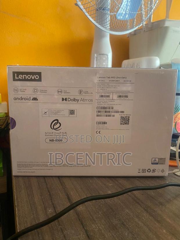 New Lenovo Tab M10 64 GB Black · Photo 3