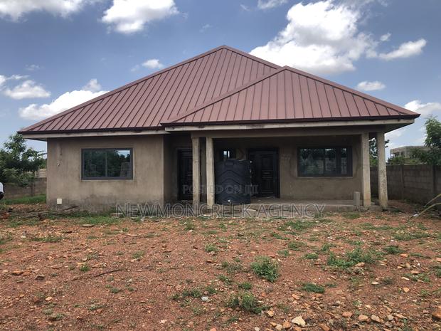 3bdrm Bungalow in Oyibi, Accra Metropolitan for sale · Photo 4