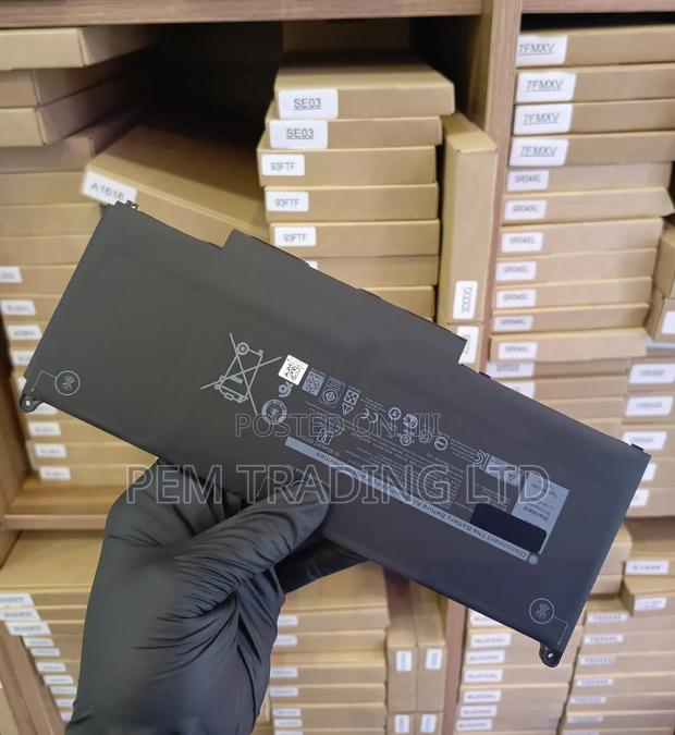 MXV9V Laptop Battery For Dell Latitude · Photo 1