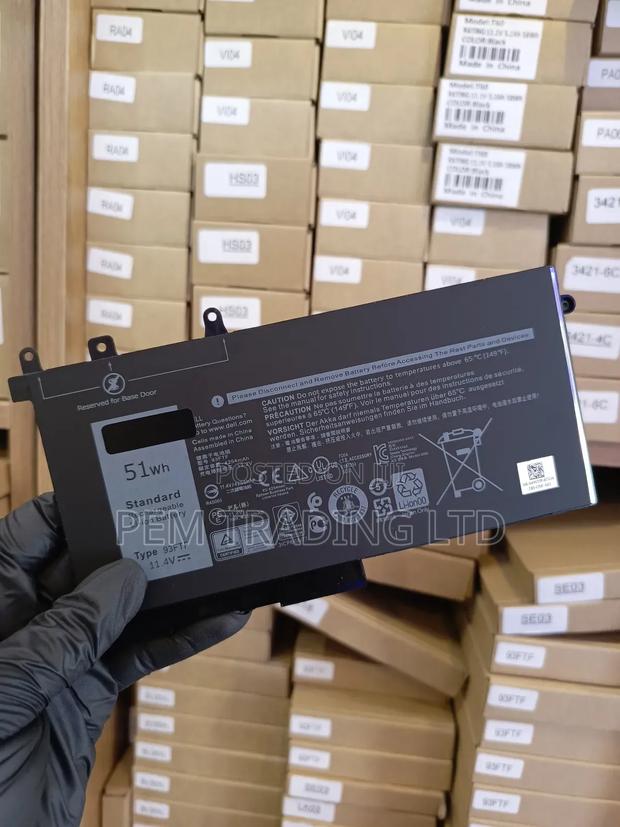 DELL 93FTF Laptop Battery Comp With Dell Pre15 3520 3530 · Photo 1