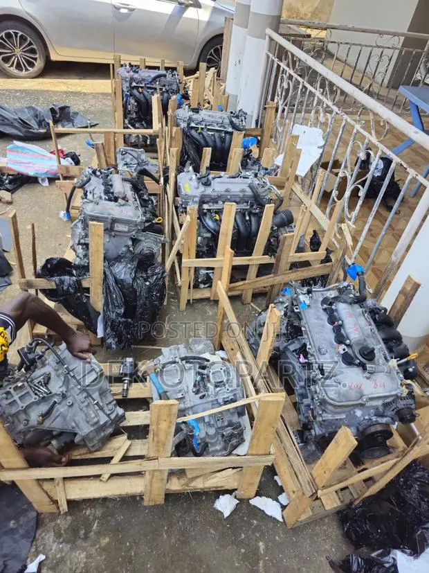 Toyota Corolla 2zr 2009 to 2013 Engine + Gearbox(japan Version) · Photo 1