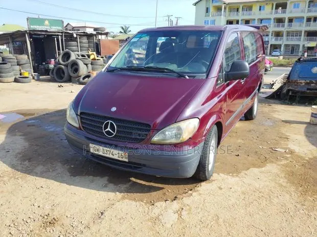 Mercedes-Benz Vito 2010 Brown · Photo 1