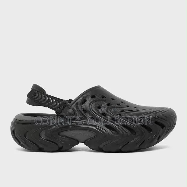 Crocs Echo II Chrome Clog · Photo 1