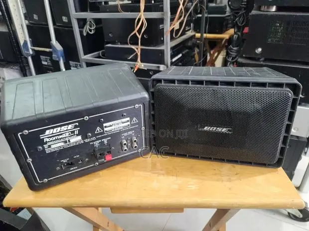 Bose RoomMate II Powered Speakers · Photo 1