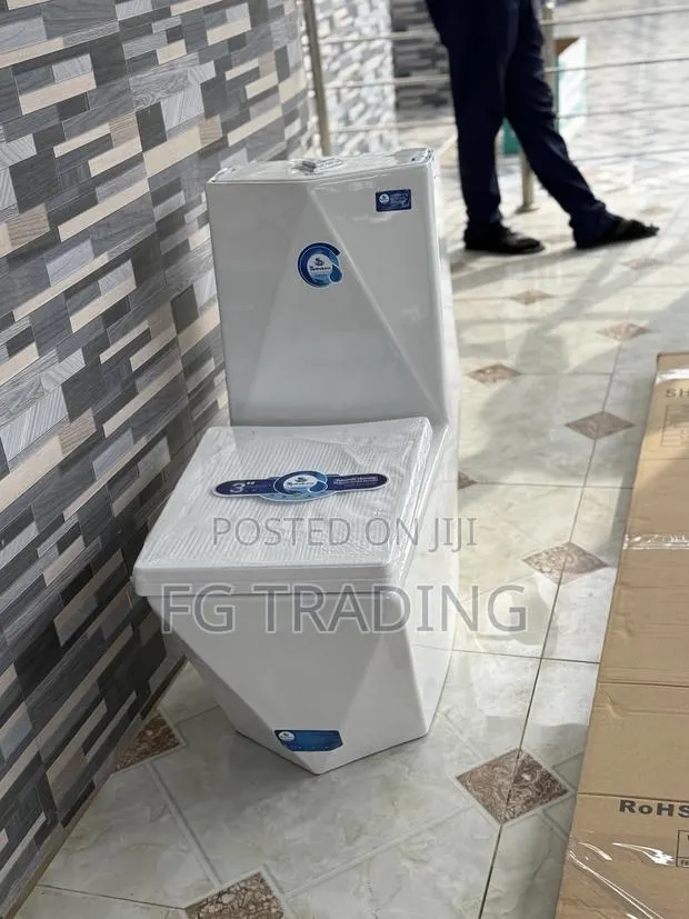 Diamond Water Closet _ Toilet Seat · Photo 1