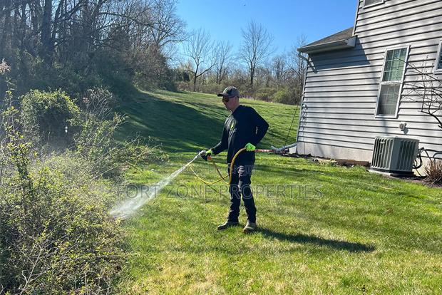 Pest Eradication · Photo 4