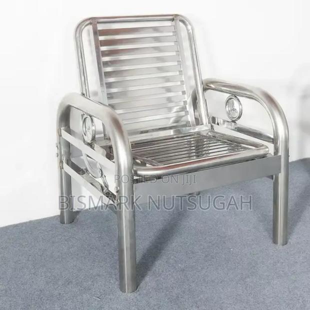 Metallic Chairs for Sale · Photo 5