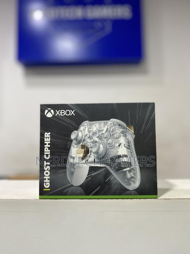 Xbox Wireless Controller Ghost Cipher Special Edition · Photo 1