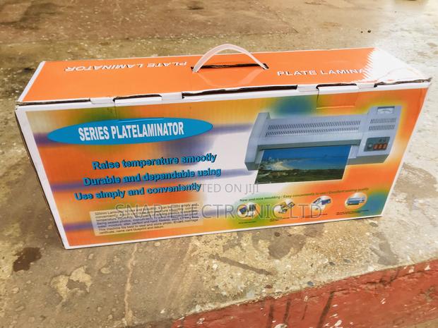 Energy Efficiency A4/A3 Laminating Machine · Photo 1