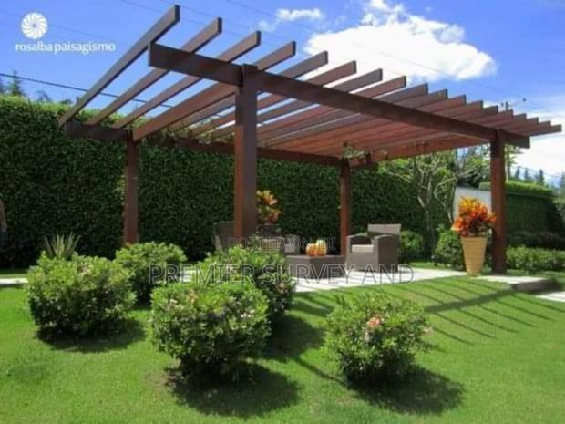 Pergola Construction · Photo 8
